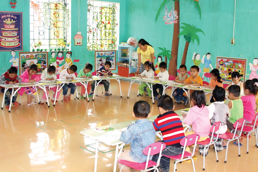 Mở rộng mạng lưới trường, lớp